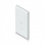Ubiquiti U6-Mesh. 2.4 GHz, 5 GHz, Rată maximă transfer de date: 4800 Mbit/s. Algoritmi de securitate: WPA, WPA-Enterprise, WPA-P