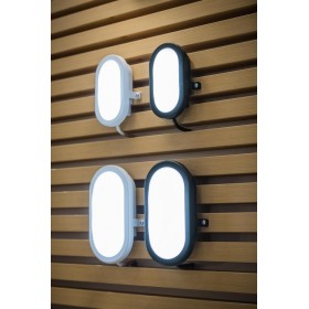 Aplica LED pentru exterior Ledvance BULKHEAD, 11W, 840 lm, lumina neutra (4000K), IP54/IK06, 216x79x143mm, policarbonat, Negru